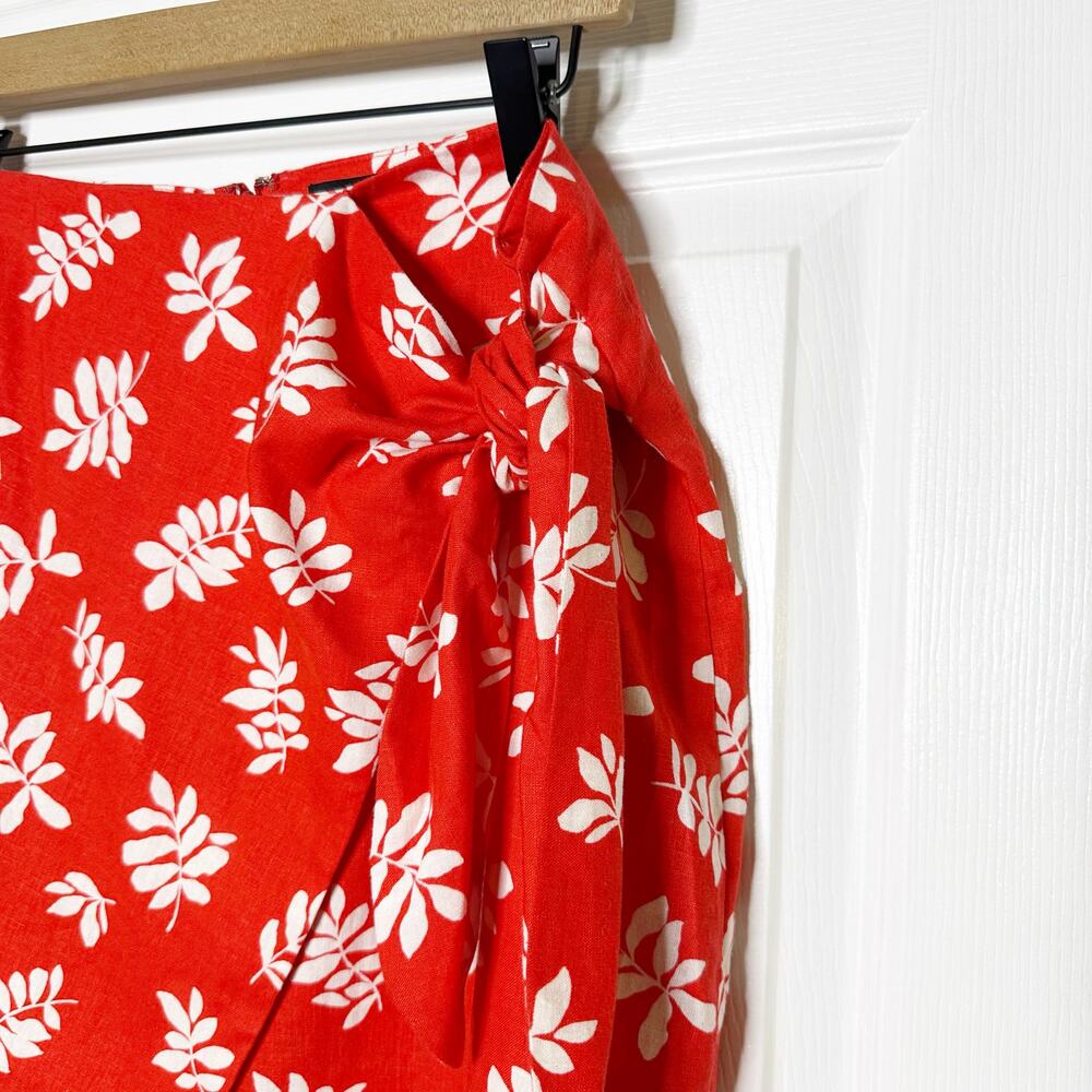 Ann Taylor Linen Blend‎ Red Leaf Print Sarong Skirt Size 6 - Picture 2 of 7